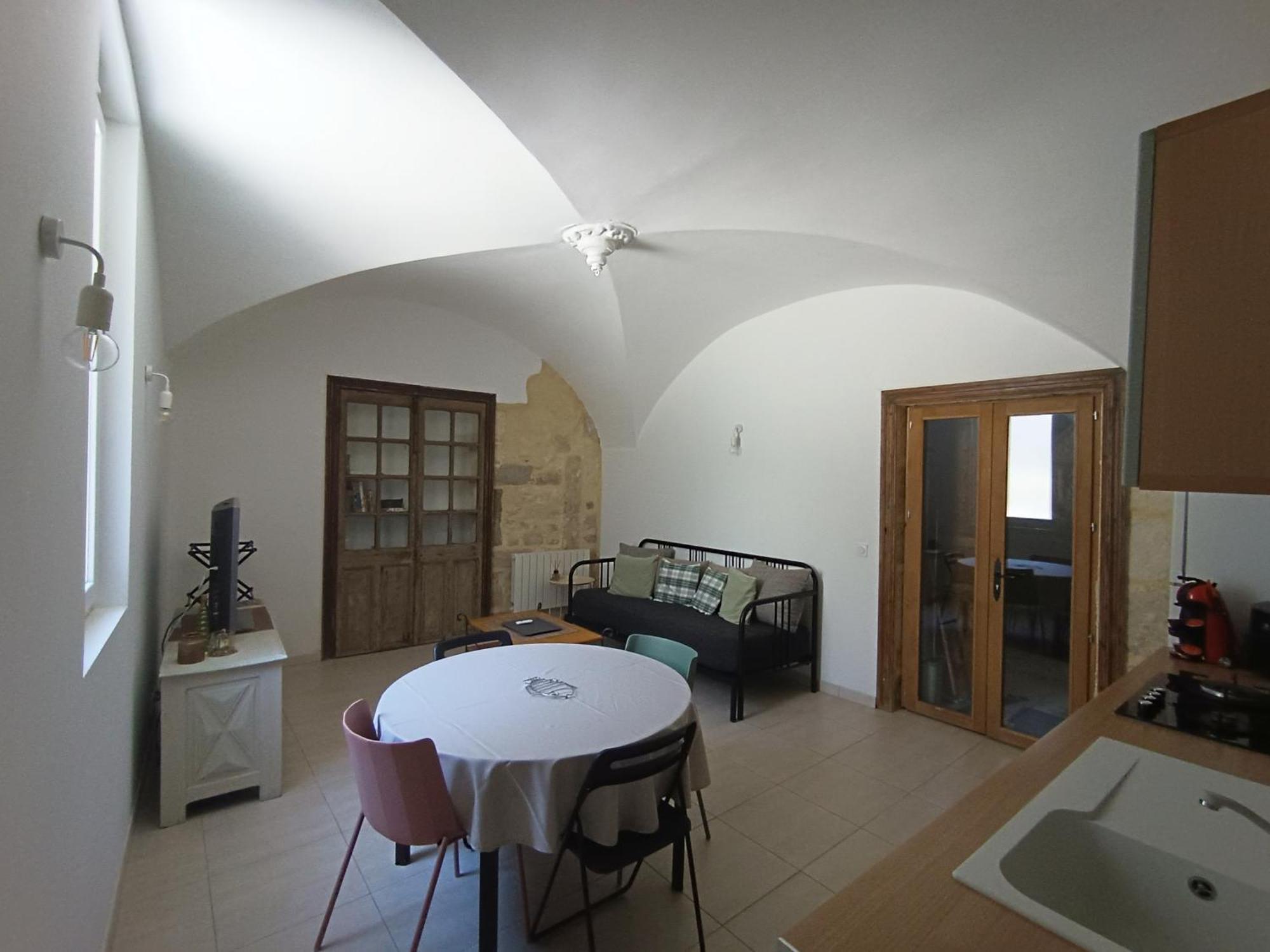 Dans Maison De Maitre, Appartement Independant. Montfrin Esterno foto
